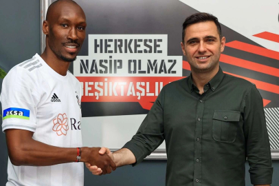 Beşiktaş, Atiba'yla 1 yıllık sözleşme imzaladı