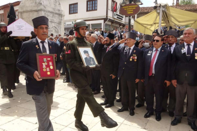 2 savaşa tanık oldu, Türkiye'nin en yaşlı gazisine son veda