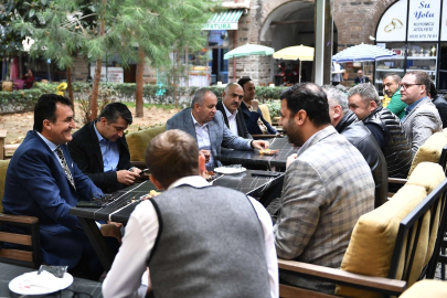 Dündar: “Her zaman esnafımızın yanındayız”