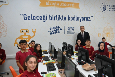 Bursa Büyükşehir'den okullara teknolojik destek