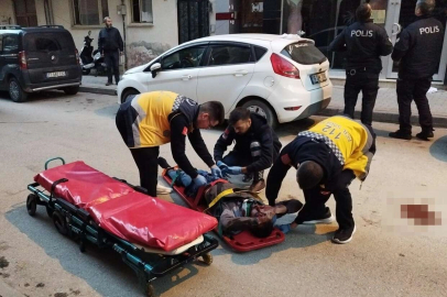 Kanlar içinde yolda yatarken bulundu