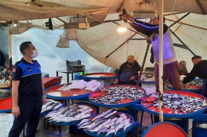 Bursa’da zabıtadan pazarcılara hileli ışık cezası