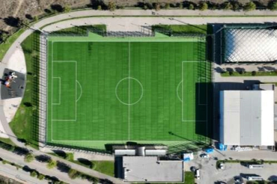 Bursa'da futbol sahaları yenileniyor