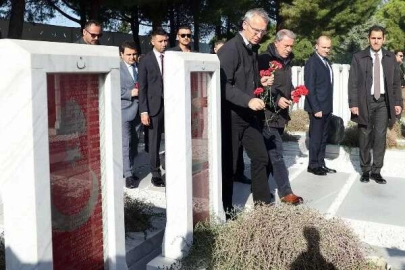 NATO Genel Sekreteri Şehitler Abidesi'nde