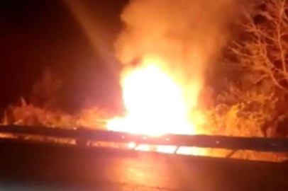 Şarampole yuvarlanan araç cayır cayır yandı, sürücü ölümden döndü