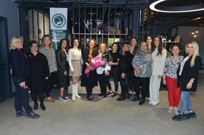 Annelerden enerji veren buluşma