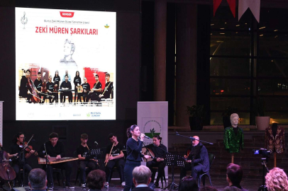 Osmangazi’de Zeki Müren anısına gece düzenlendi