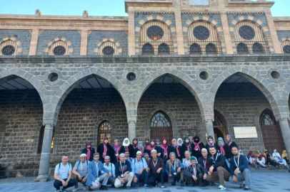 Fındık para edince köy toplu halde umreye gitti