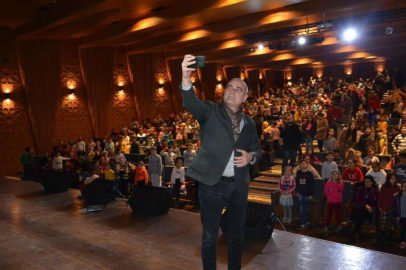 Gemlik Belediyesi’nden çocuklara karne hediyesi