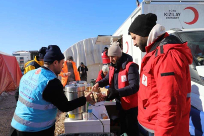 Kızılay’ın AFAD için çadır üretimi sürüyor