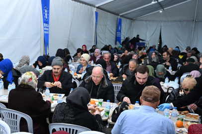 Başkan Aktaş, iftarı Emirsultan’da yaptı