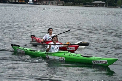 Uludağ Üniversitesi Öğrencileri Kano Yarışmasına Damgasını Vurdu