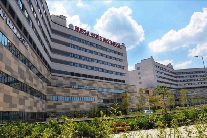 Bursa Şehir Hastanesinde yapılan ameliyat bir hastaya daha umut oldu