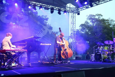 Caz tutkunları Nilüfer’de huzur bulmaya devam etti