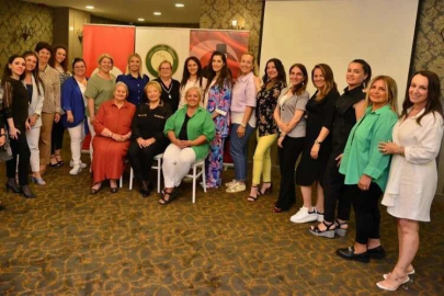 Bursa'da, Türk Anneler Derneği sezonu renkli noktaladı.