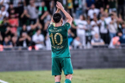 Enver Cenk Şahin Bursaspor’a Veda Etti!