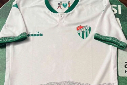 Bursaspor’da ilk forma görücüye çıktı
