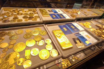 Gram altın rekor seviyede, gümüşe de ilgi artıyor