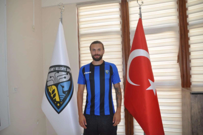 Karacabeyspor'da yeni transfer!