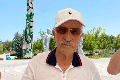 Bursaspor Kulubü Eski Divan Kurulu Başkanı da imzaya geldi