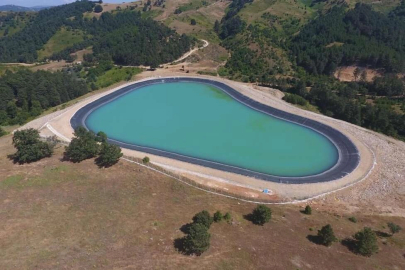 Toprak suyla buluşuyor, çiftçinin yüzü gülüyor