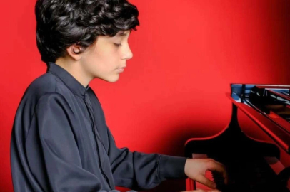 Genç Piyanist Ali Keskin Moskova’da sahne alacak