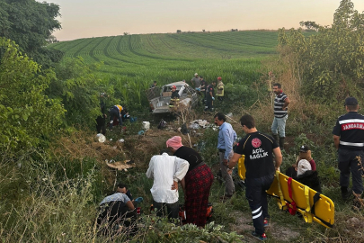 Karacabey’de korkunç kaza! 11 yaralı, 3 ölü
