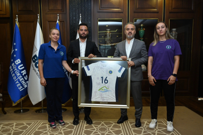 Poyrazın Kızları'ndan Başkan Aktaş'a ziyaret