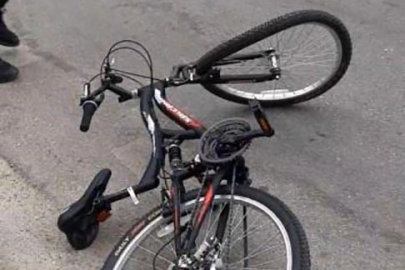 Bursa'da aracın çarptığı bisikletli çocuk ağır yaralandı