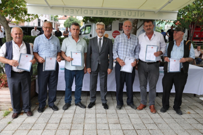 Nilüfer'in Gökçe mahallesinde tapu sevinci yaşandı