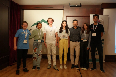 Özel yetenekli gençler deneyimlerini akranlarına aktardı