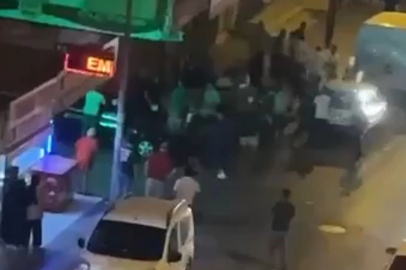 Ailelerin tartışması sokağı ringe çevirdi