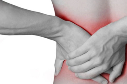 Sigara içenlerde 2,5 kat daha fazla bel ağrısı görülüyor