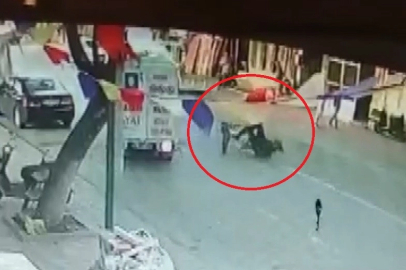 Aniden yola çıkan kamyonet akülü bisiklete çarptı