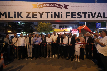 30. Uluslararası Gemlik Zeytini Festivali'nden renkli başlangıç