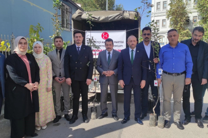 Bursa'dan Çanakkale’deki yangın bölgesine meyve fidanı desteği