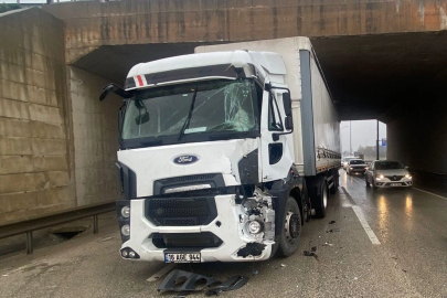 İki ayrı zincirleme kaza! 2 yaralı