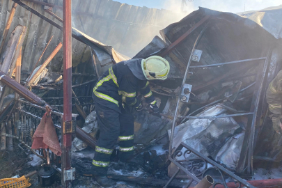 Geri dönüşüm tesisinde korkutan yangın!