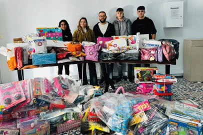 Liselilerden kanser hastalarına anlamlı hediye