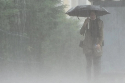 Meteoroloji'den kuvvetli yağış uyarısı geldi!