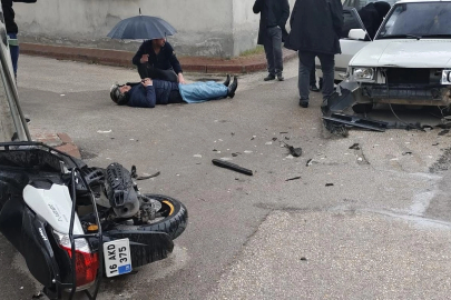 Motosiklet otomobil ile çarpıştı! 1 yaralı