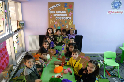 Anakucaklarında yarıyıl renkli geçiyor