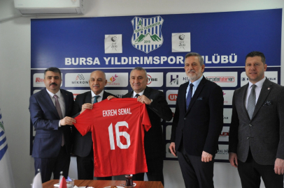 Büyükekşi ve Burkay'dan Yıldırımspor'a ziyaret