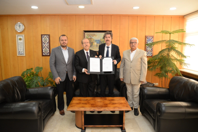 Türkiye Hayat Sağlık Vakfı’ndan 5 tıp öğrencisine burs