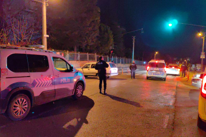 Babasından kaçırdığı araçla polisten kaçamadı