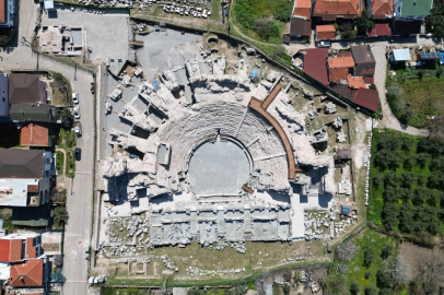 1800 yıllık İznik Roma Tiyatrosu turizme kazandırıldı