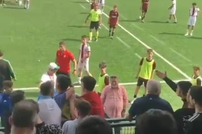 Futbol maçında tehlikeli gerginlik