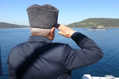 'TCG Dumlupınar' denizaltısında şehit olan 81 denizci için anma töreni düzenlendi