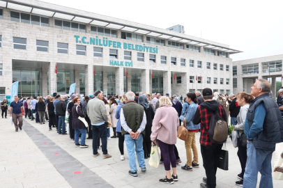 Bursa’da ücretsiz fide için uzun kuyruklar oluştu