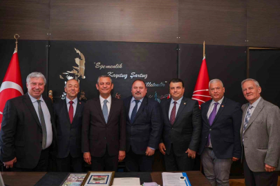 Özgür Özel’den Balkanlar’a dair faaliyetlerde destek sözü